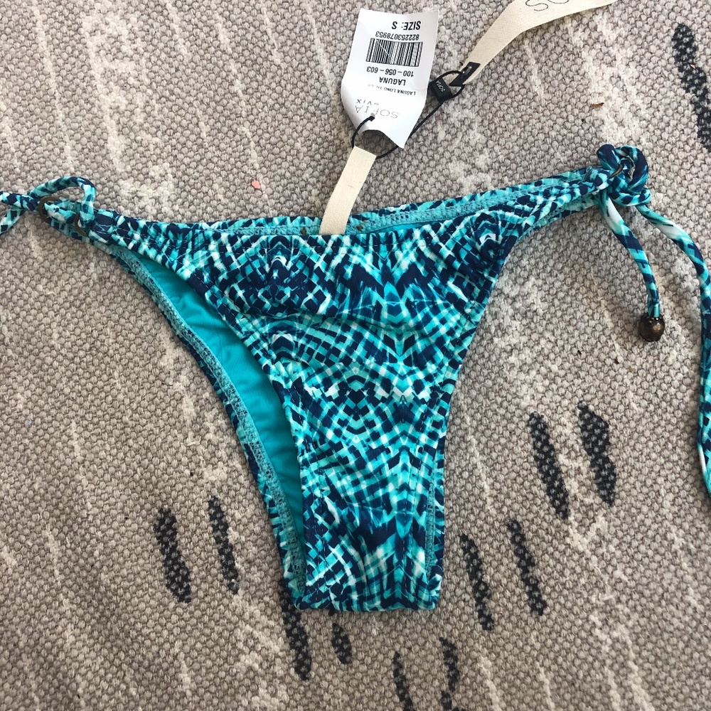 Sofia laguna long tie bottoms. Size small